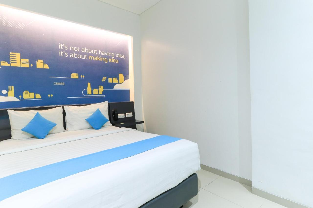 Hotel Berlian International Surabaya Exterior photo